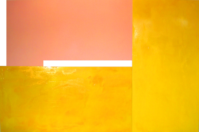 Yellowglazeovertwoyellowswithfleshspray